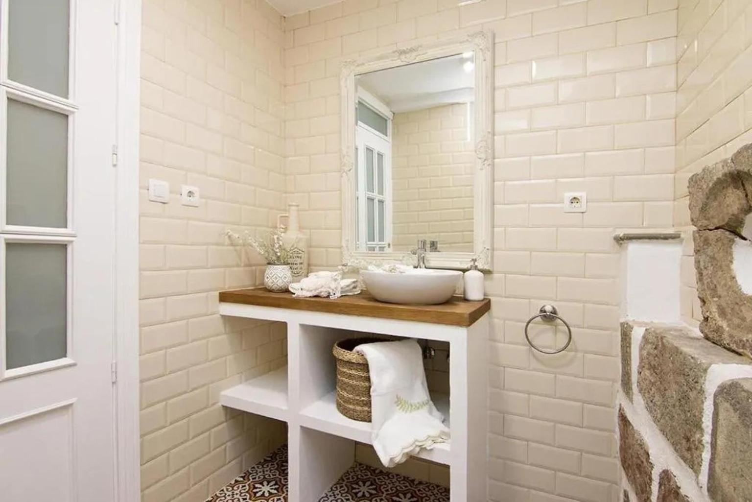 Apartamentos La Tona Puerta Elvira Centro Ciudad Granada Luaran gambar